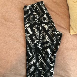Patterned leggings
